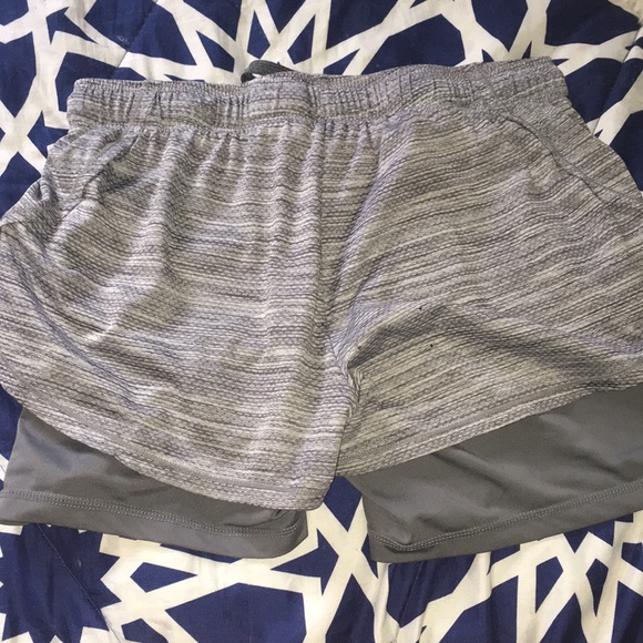 ‼️Reebok running shorts‼️ - Picture 2 of 3